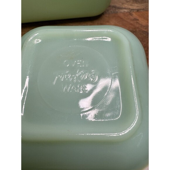 3-Piece Set of Fire King Oven Ware Jadeite Refrigerator Dishes - Picture 7 of 13
